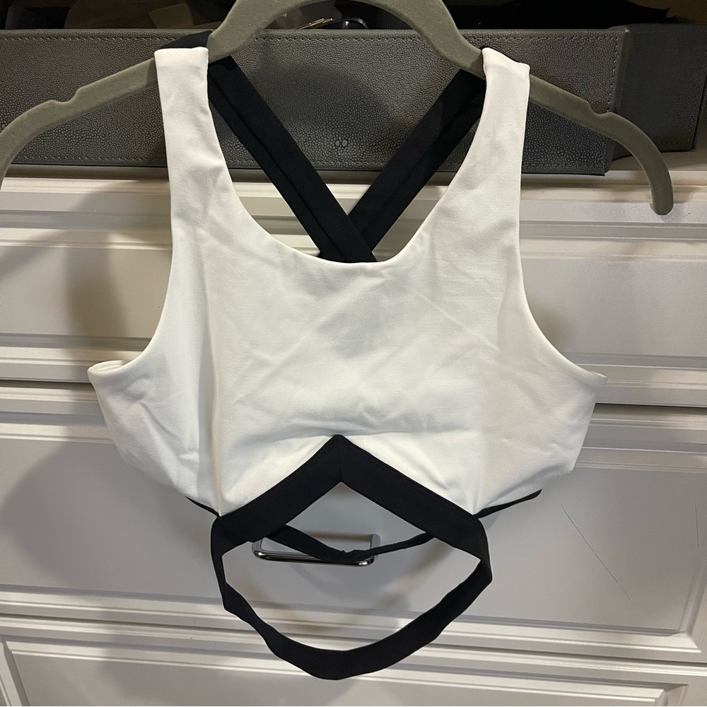 Cara Loren black white sports bra brand new